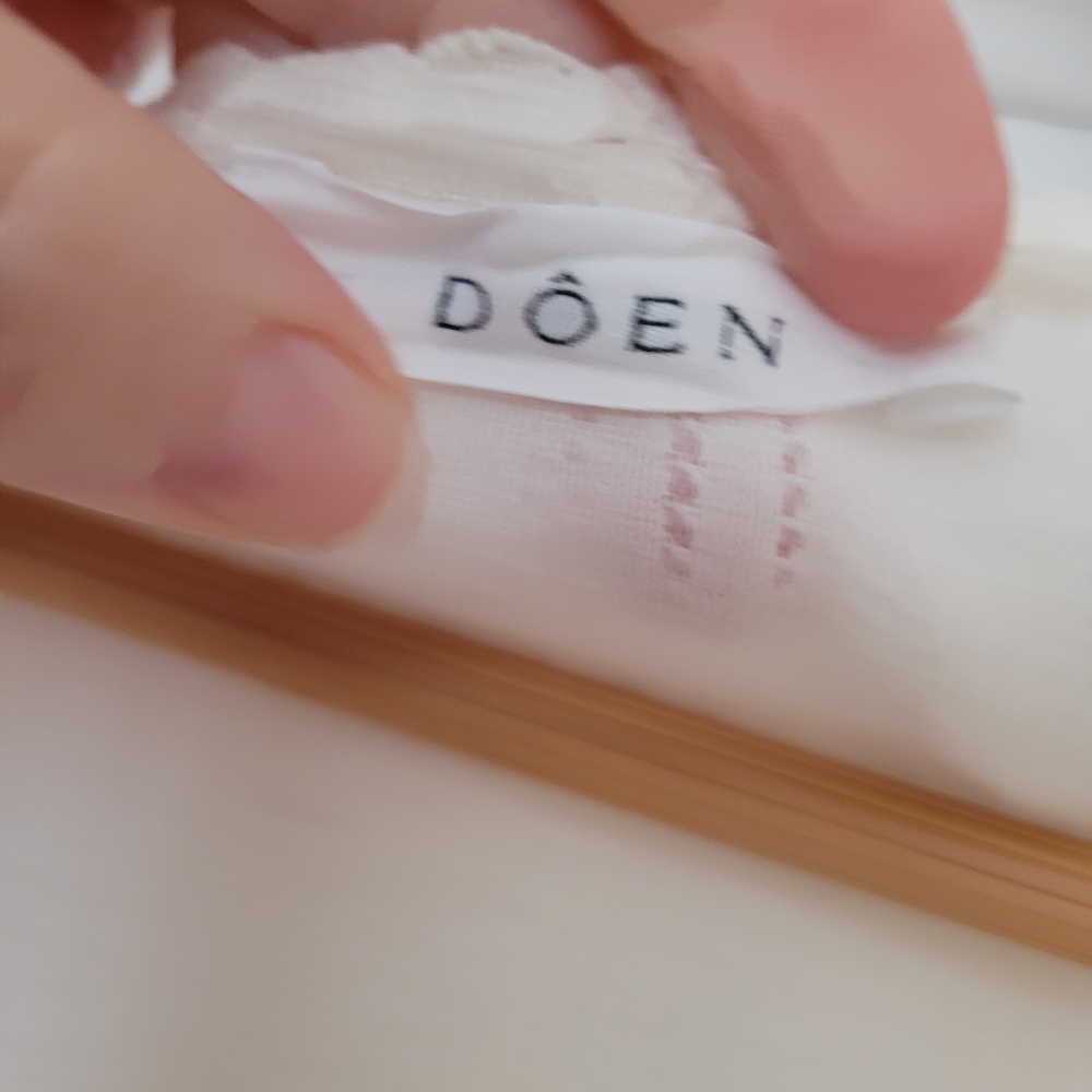 Doen Cream Long Sleeve Button-Up Top - Picture 3 of 5
